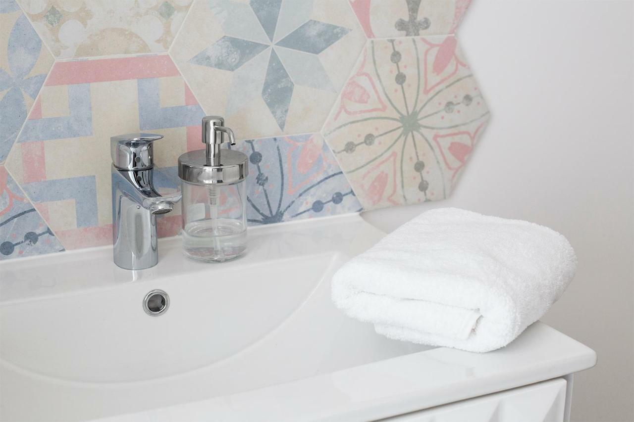 Apartament Mietowy | Chill And The City Apartments グダニスク エクステリア 写真